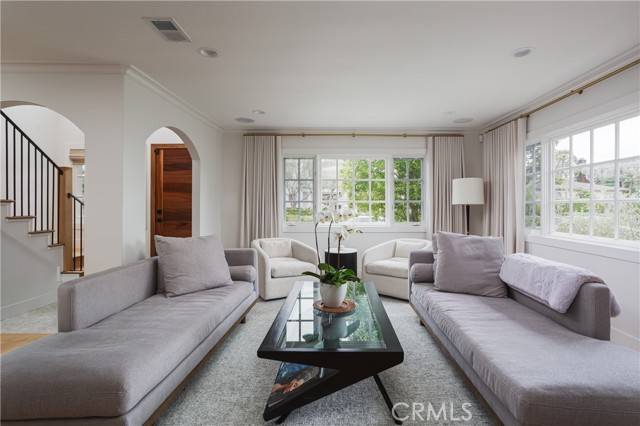 Newport Beach, CA 92663,425 Tustin Avenue