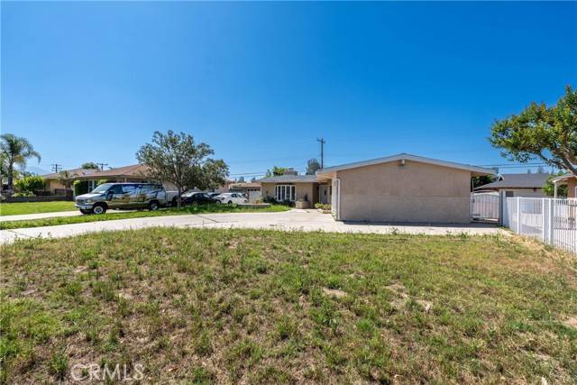 San Bernardino, CA 92404,1285 Orchid