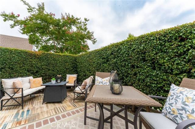 Irvine, CA 92614,77 Fallingstar