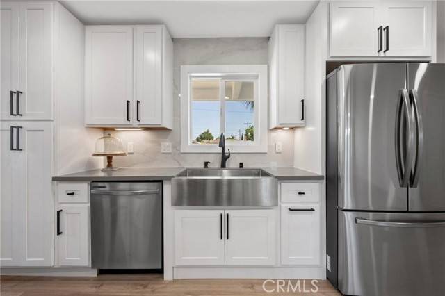 Anaheim, CA 92805,1715 E Redwood Avenue