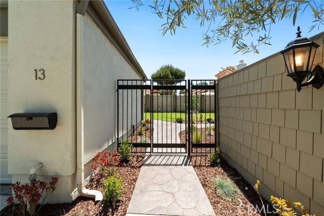 Irvine, CA 92612,13 Aspen Tree Lane