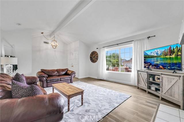 Placentia, CA 92870,737 Cobb Avenue