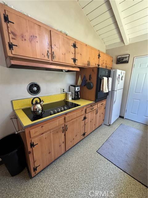 Orinda, CA 94563,172 Camino Sobrante
