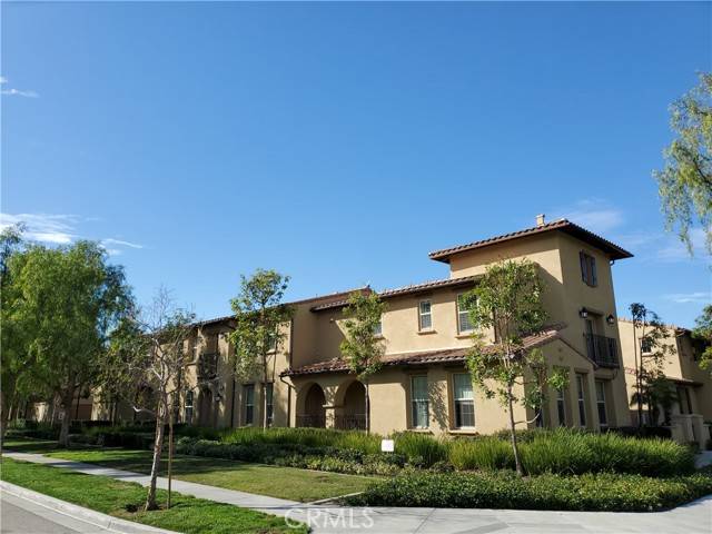 Irvine, CA 92618,61 Silverado