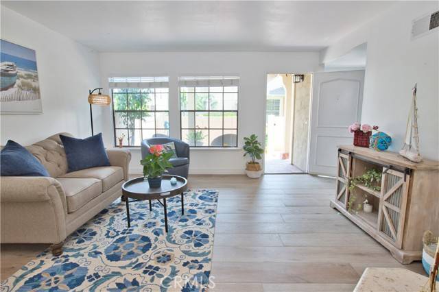 Huntington Beach, CA 92649,16102 WARMINGTON Lane #15
