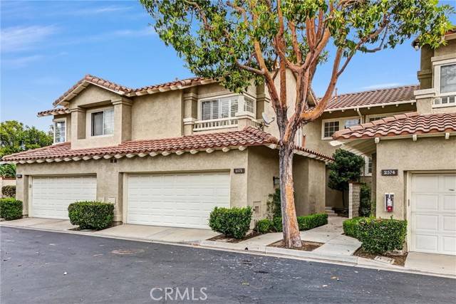 Tustin, CA 92782,2572 Calle Barcelona