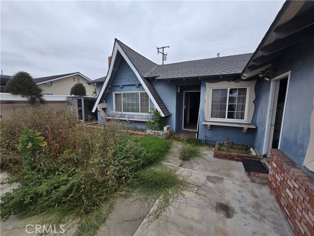 Huntington Beach, CA 92647,8171 Holland Drive