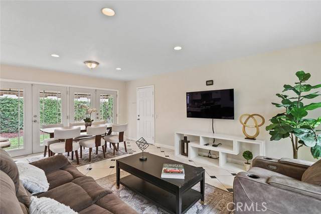 Lake Forest, CA 92630,22702 Islamare Lane