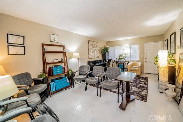 Tustin, CA 92780,631 W 6th Street #D