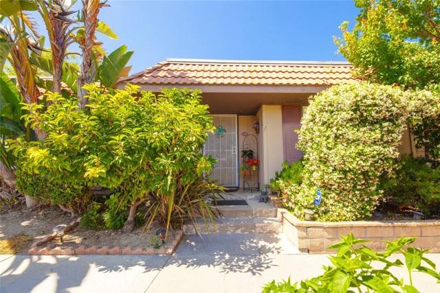 Aliso Viejo, CA 92656,23356 Via San Miguel
