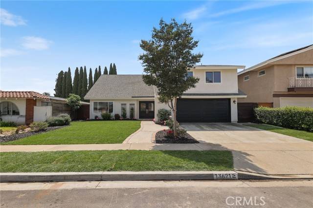 Tustin, CA 92780,13621 Fairmont Way