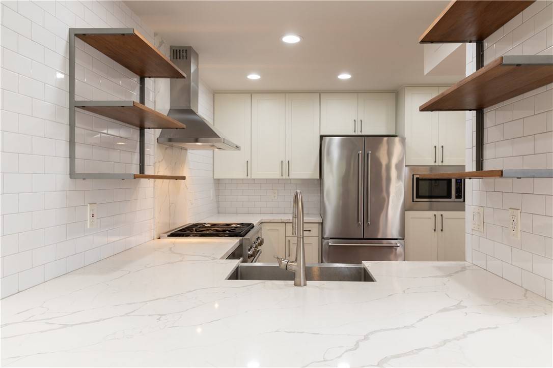 Laguna Beach, CA 92651,411 San Nicholas Court