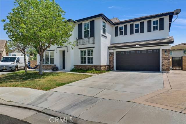 Eastvale, CA 92880,6895 Guinevere Court