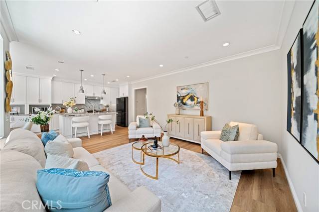 Irvine, CA 92620,89 Overbrook