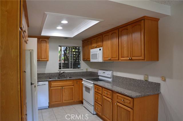 Laguna Woods, CA 92637,967 Calle Aragon #B