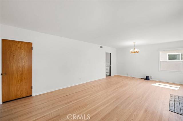 Santa Ana, CA 92701,509 E Camile Street