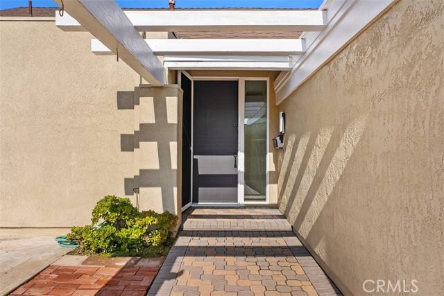 Huntington Beach, CA 92646,21692 Seaside Lane