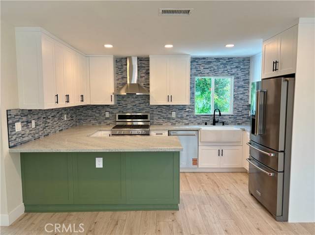 Long Beach, CA 90815,6300 E Fairbrook Street