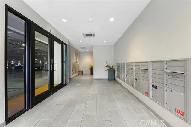 Irvine, CA 92612,2526 Nolita