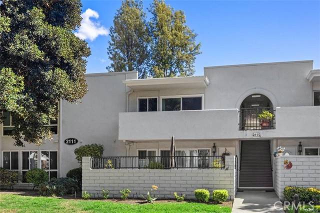 Laguna Woods, CA 92637,2111 Via Puerta #P