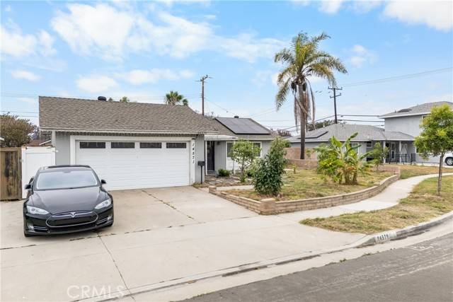 Huntington Beach, CA 92647,14571 Yucca Circle