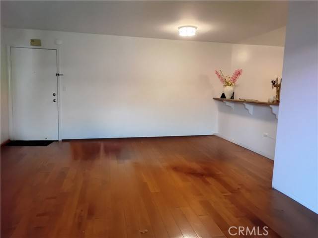 Encino, CA 91316,5414 Newcastle Avenue #7