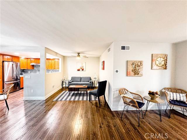 Huntington Beach, CA 92648,18602 creek lane