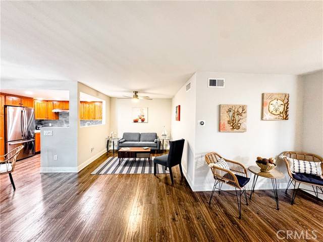 Huntington Beach, CA 92648,18602 creek lane