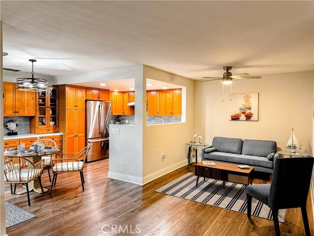 Huntington Beach, CA 92648,18602 creek lane