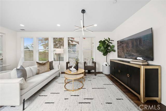 Irvine, CA 92618,135 Acamar