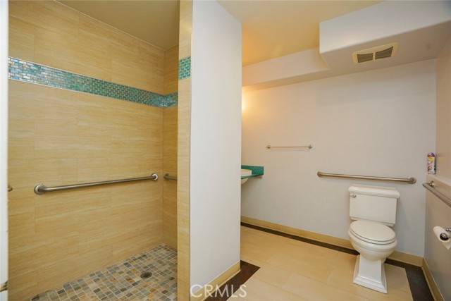 Newport Beach, CA 92661,510 W Balboa Boulevard