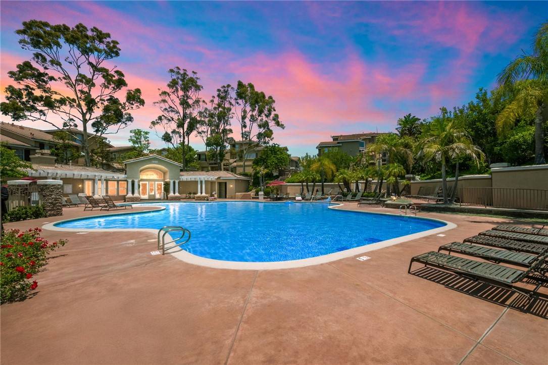 Anaheim Hills, CA 92808,1043 S Saint Tropez Avenue