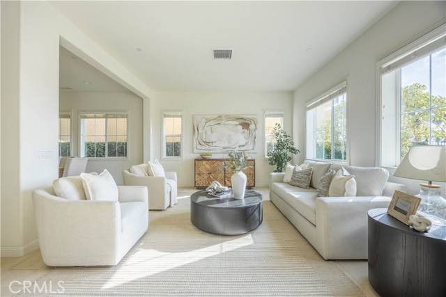 Lake Forest, CA 92630,17 Heliotrope