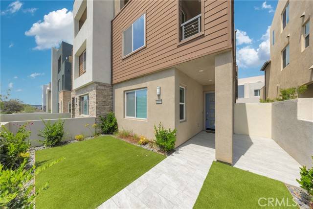 Irvine, CA 92618,119 Zawn