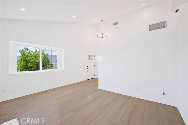 Lake Elsinore, CA 92530,733 Mill Street
