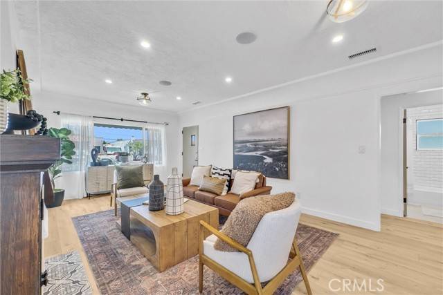Long Beach, CA 90805,1242 E Poinsettia Street