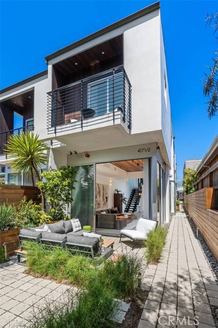 Venice, CA 90291,417 Sunset Avenue #1.2