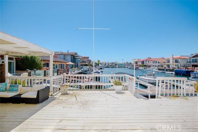 Huntington Beach, CA 92649,16781 Edgewater Lane