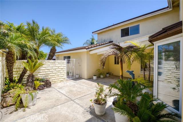Huntington Beach, CA 92649,16781 Edgewater Lane