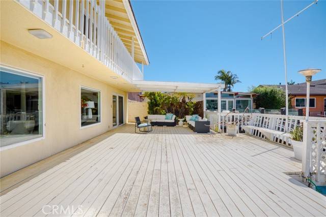 Huntington Beach, CA 92649,16781 Edgewater Lane