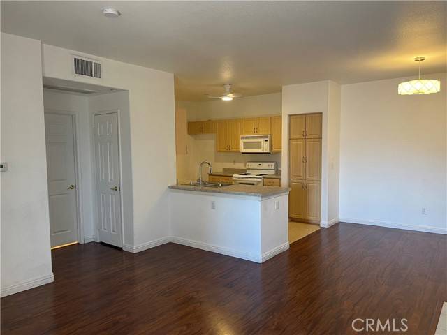 Murrieta, CA 92562,24909 Madison Avenue #1323