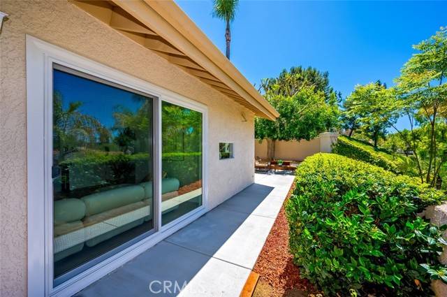 Laguna Niguel, CA 92677,4 Saint Martin