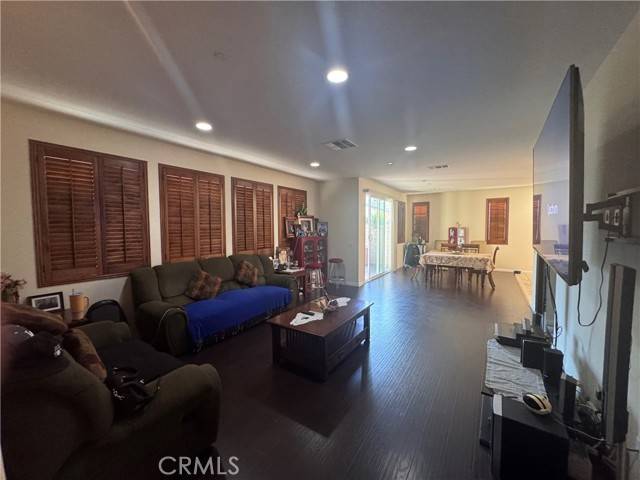 Ontario, CA 91764,2944 E Via Terrano