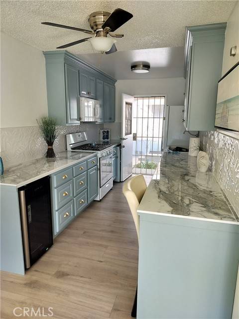 Lake Elsinore, CA 92530,150 E Lakeshore Drive #22