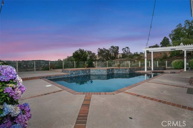 Laguna Niguel, CA 92677,31 Russell Lane