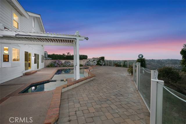 Laguna Niguel, CA 92677,31 Russell Lane