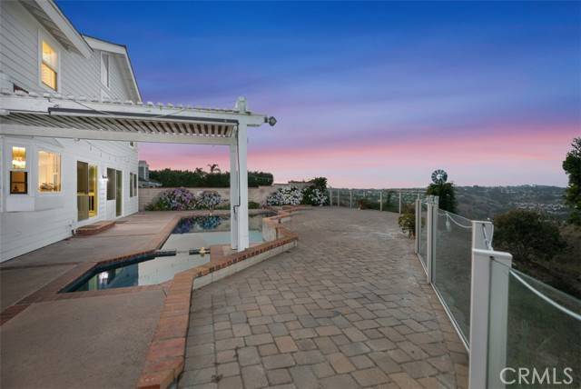 Laguna Niguel, CA 92677,31 Russell Lane