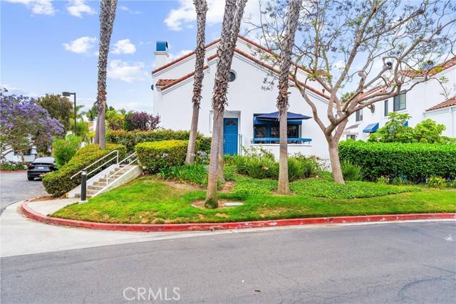 Huntington Beach, CA 92648,19451 Pompano #107