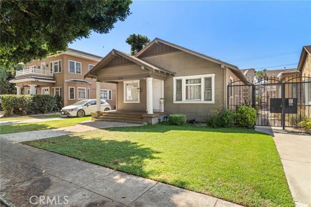 Long Beach, CA 90813,833 Cherry Avenue