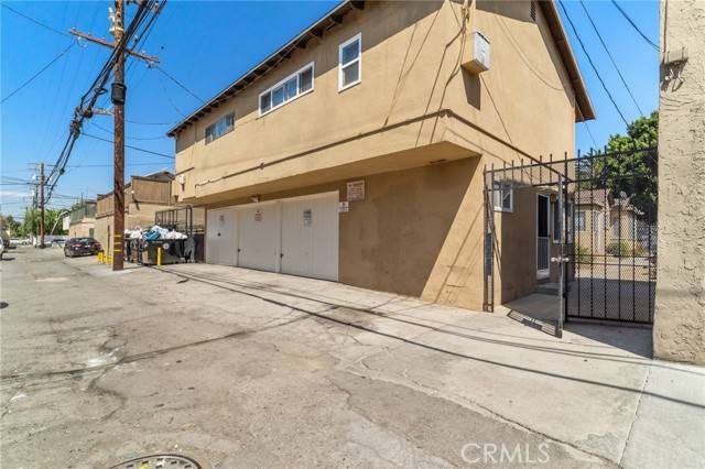 Long Beach, CA 90813,841 Cherry Avenue